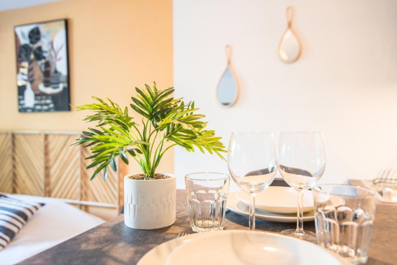 Tram - L'Absolu Apartment สตราสบูร์ก ภายนอก รูปภาพ